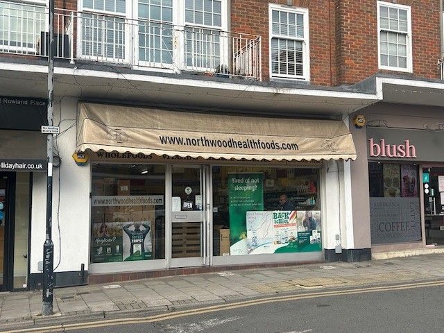 Property photo 1 of 8 Photo 3