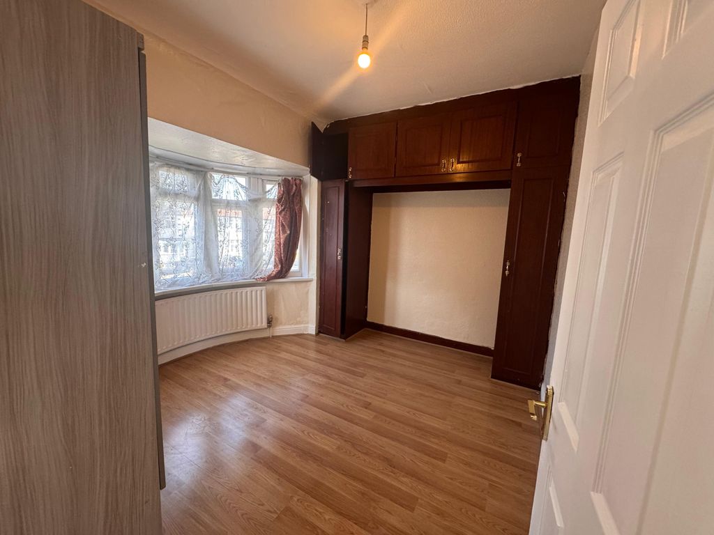 Property photo 2 of 9 Gallery