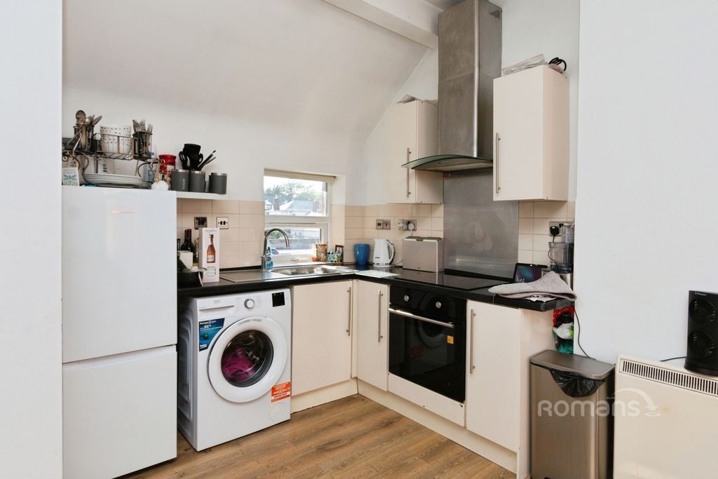 Property photo 2 of 11 Pbox-Img.Jpg