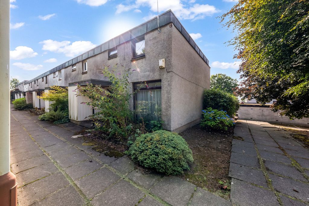 Property photo 1 of 26
