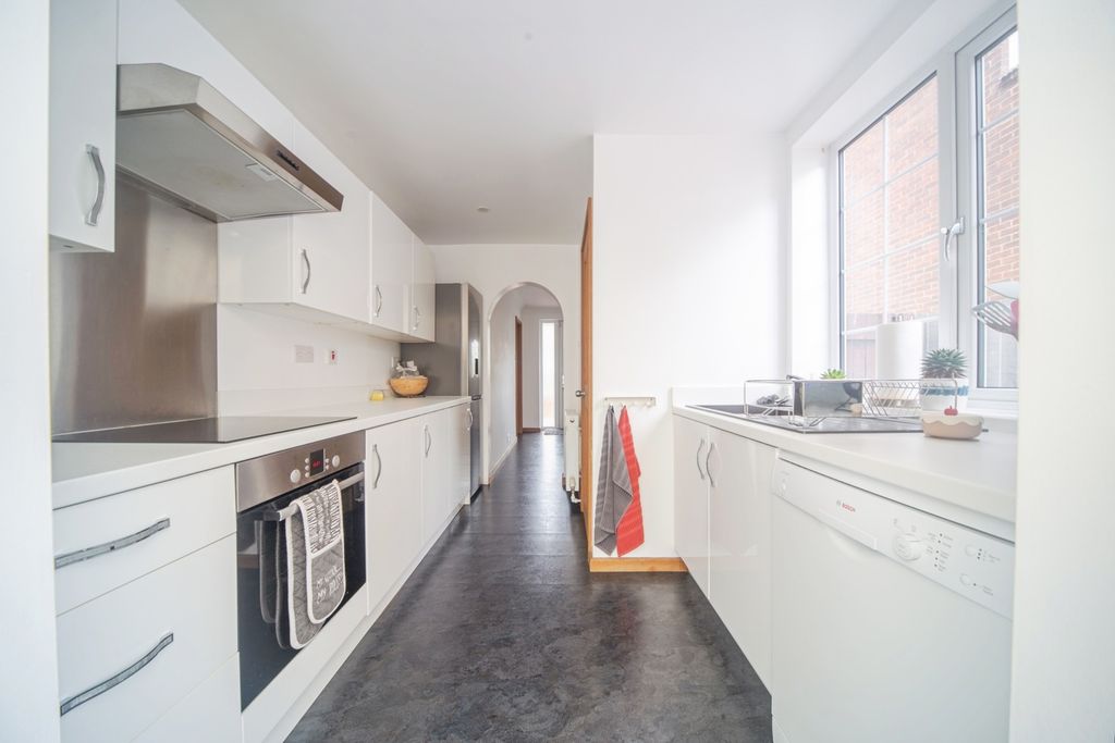 Property photo 3 of 15 Photo