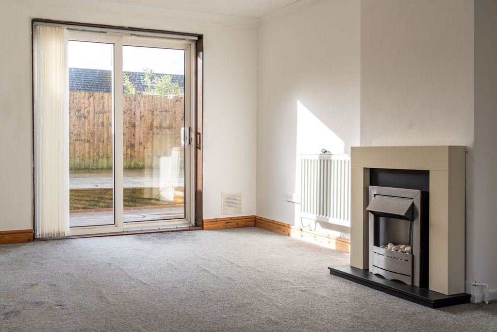 Property photo 3 of 22