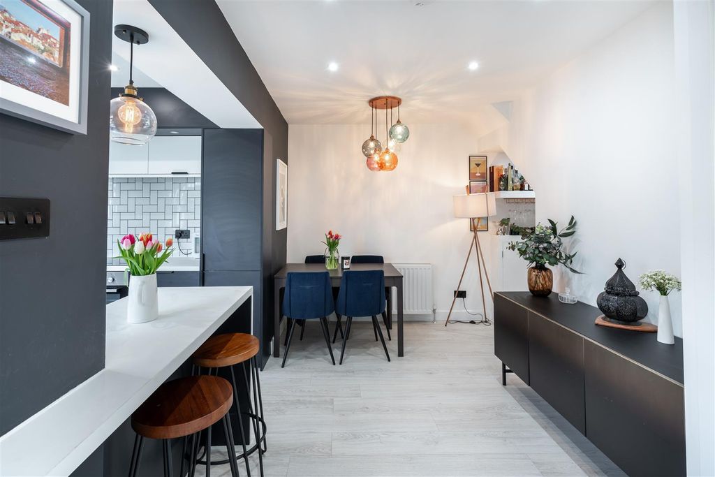 Property photo 3 of 13 _A7R8956-Hdr.Jpg