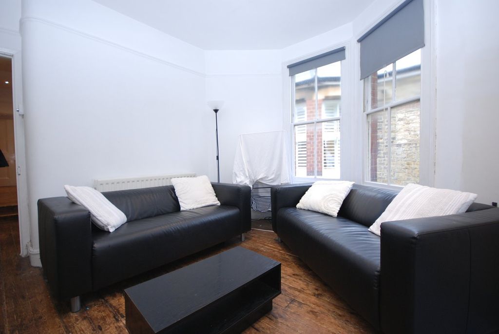 Property photo 3 of 7