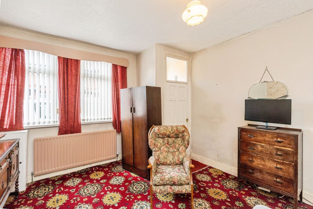 Property photo 3 of 15