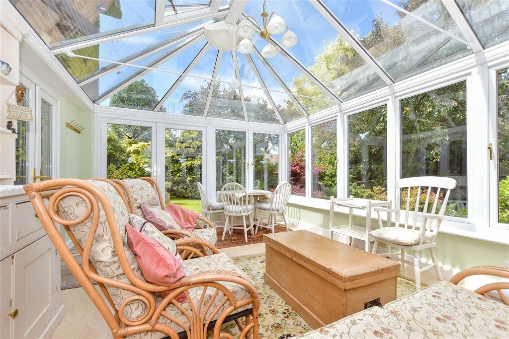 Property photo 3 of 17 Conservatory