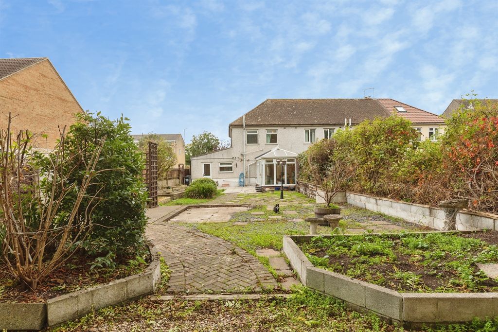 Property photo 1 of 21