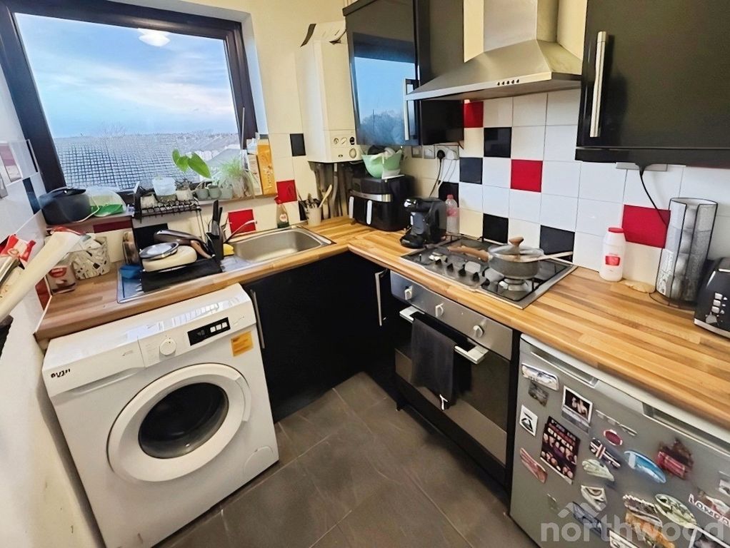 Property photo 3 of 5