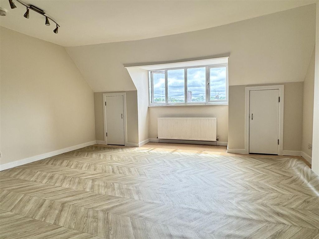 Property photo 1 of 7 Reception Room
