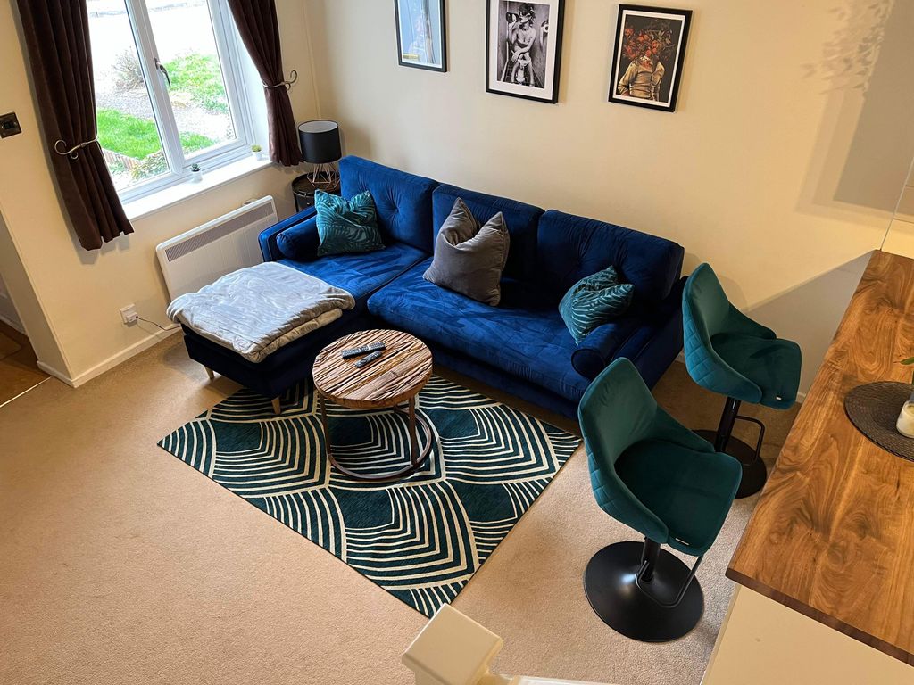 Property photo 2 of 8 Photo 1