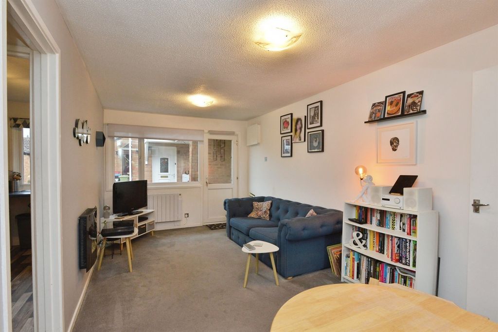 Property photo 3 of 20