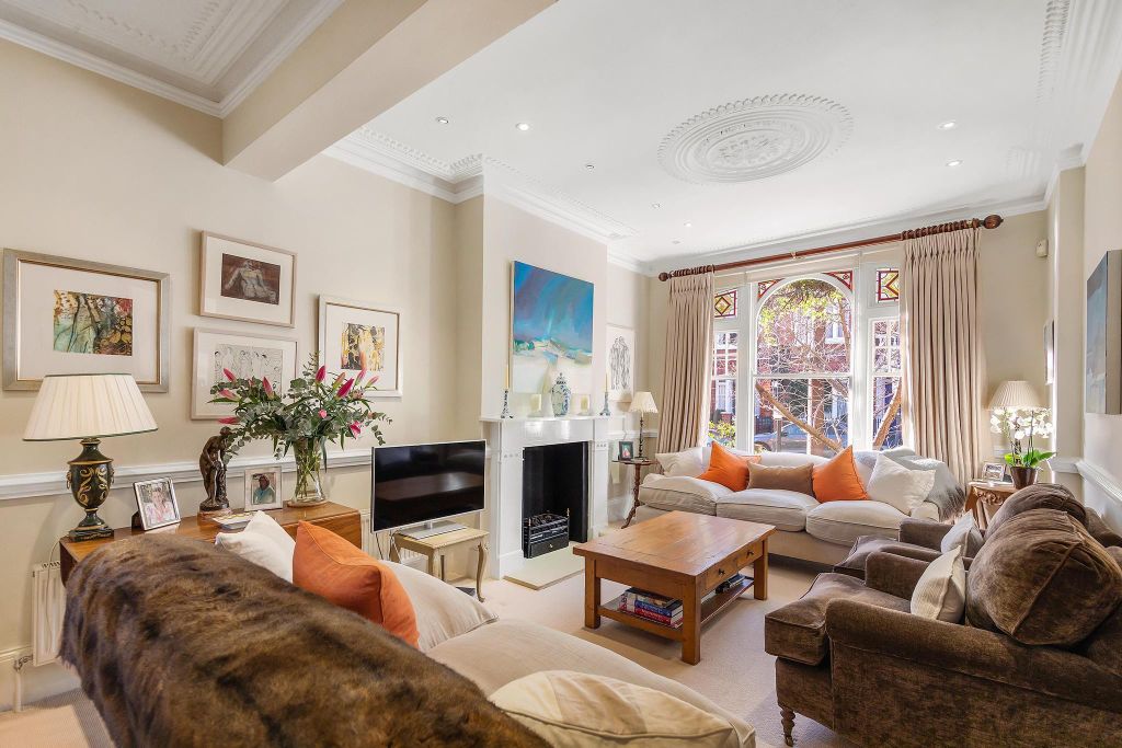 Property photo 2 of 16 Image