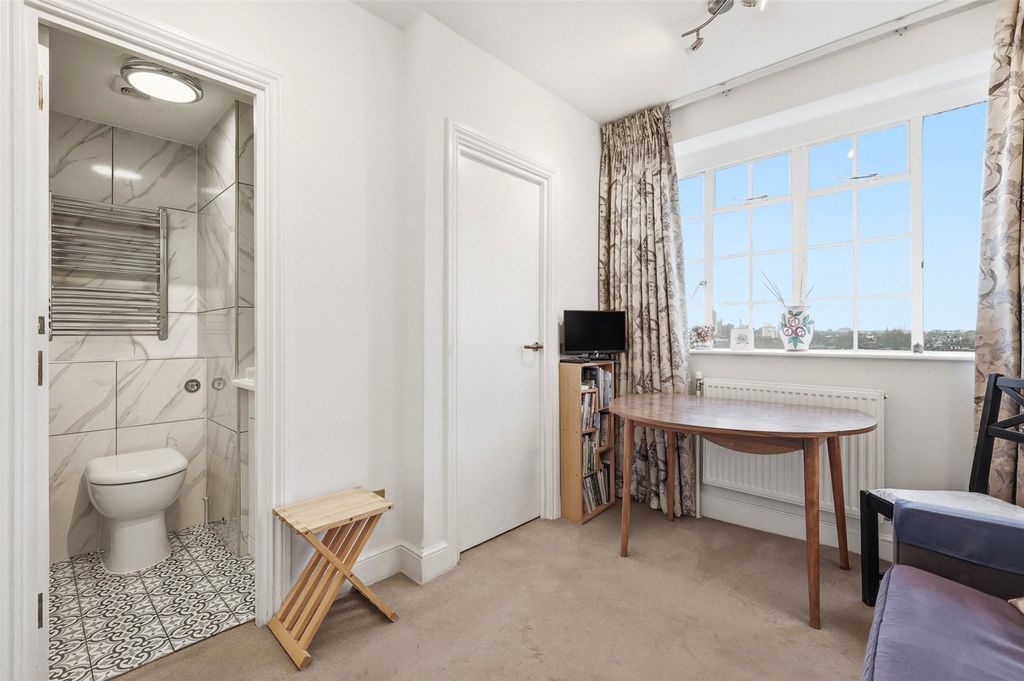 Property photo 2 of 10 Picture No. 08