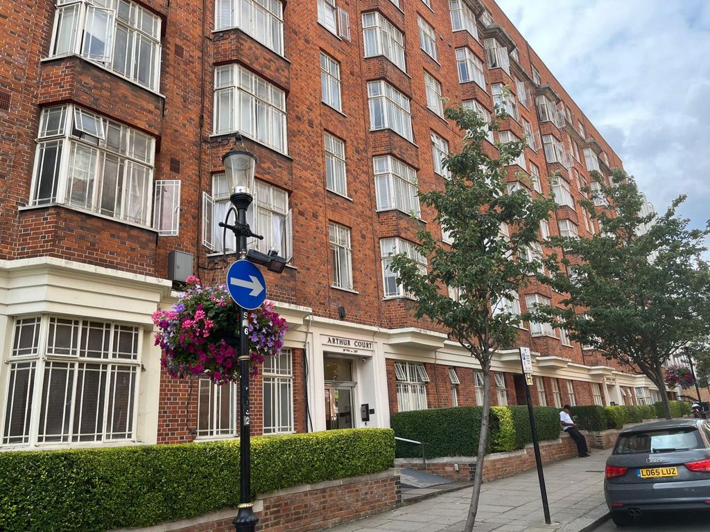 Property photo 1 of 2