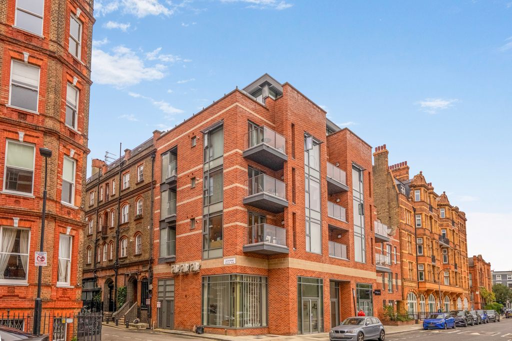 Property photo 1 of 20 The Property