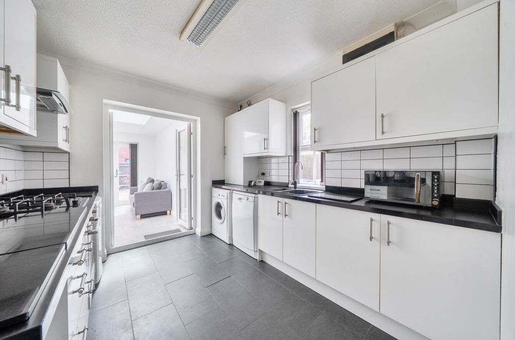 Property photo 3 of 17 1457155-10-6A0499...
