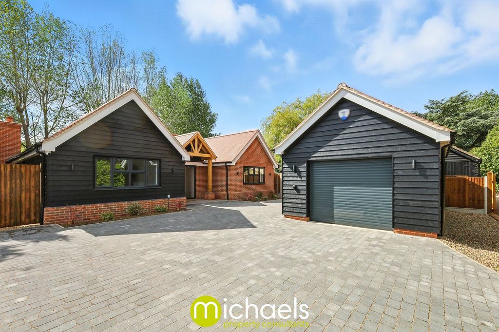 Property photo 1 of 31