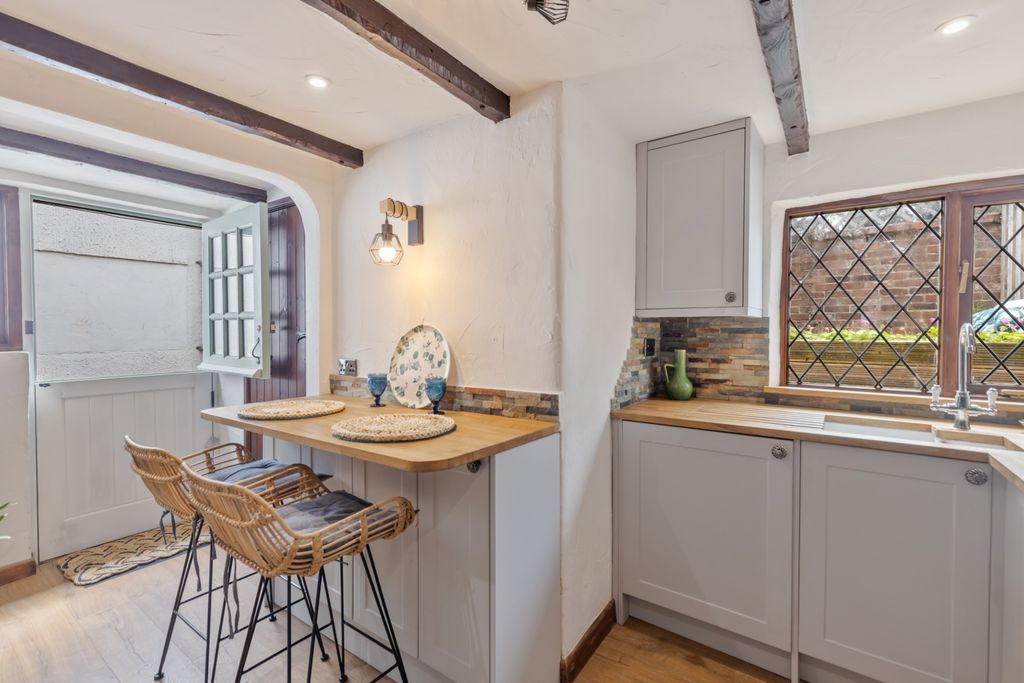 Property photo 2 of 16 A09 - 393 Totnes Road Paignton - 250425