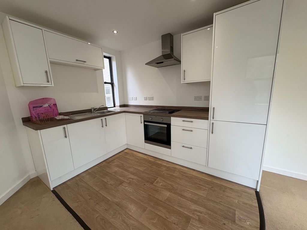 Property photo 2 of 11 Image