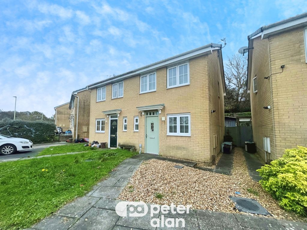 Property photo 2 of 3 Front