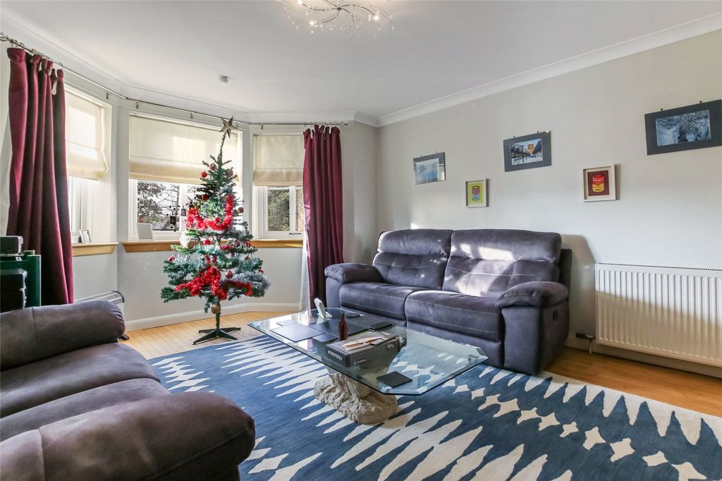 Property photo 3 of 21 Picture No. 06