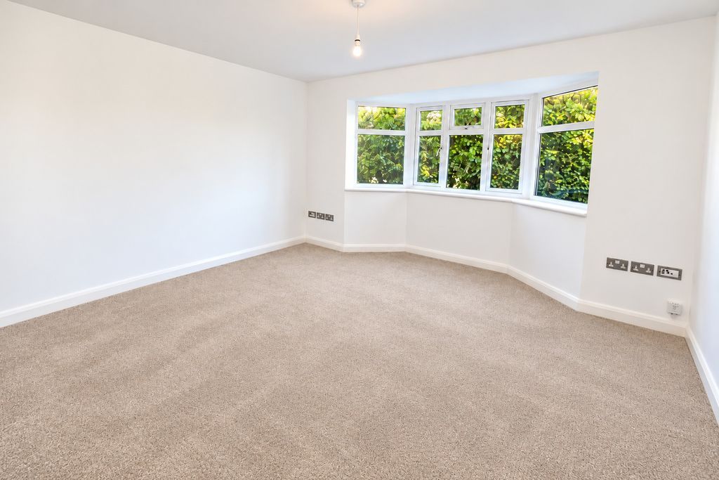 Property photo 3 of 16 Photo 16