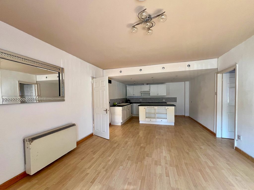 Property photo 2 of 10 Open Plan Living