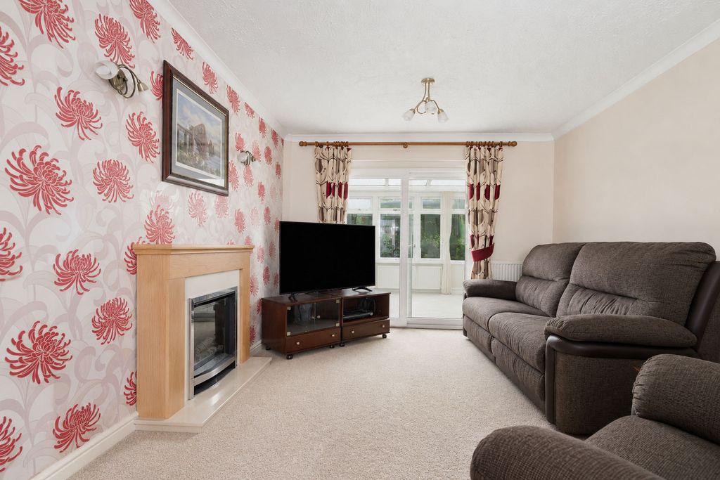 Property photo 3 of 16