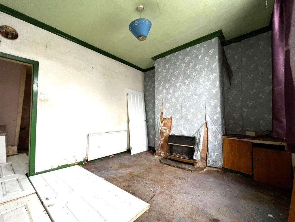 Property photo 3 of 11