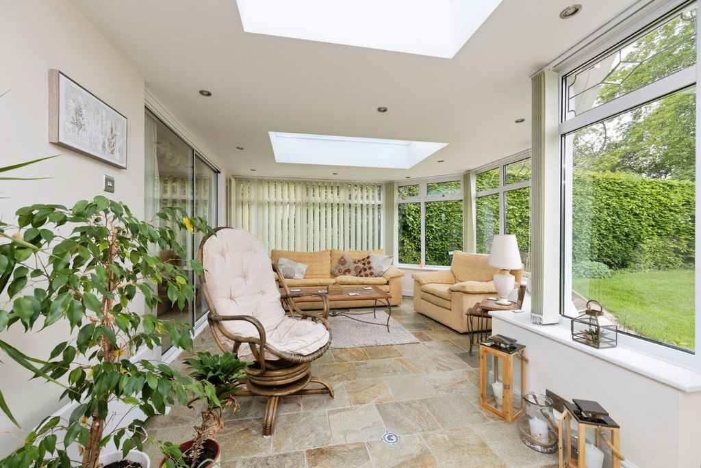Property photo 2 of 18 Pbox-Img.Jpg