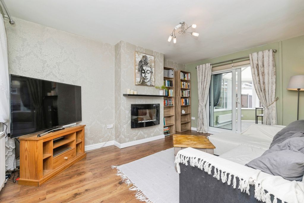 Property photo 2 of 19