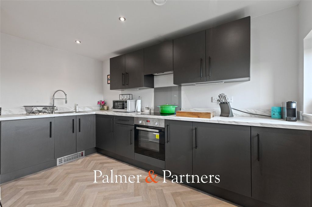 Property photo 3 of 17 Picture No. 08