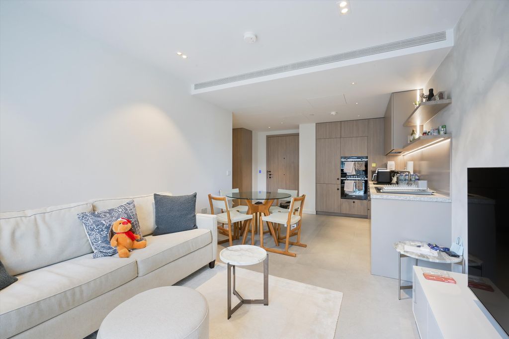 Property photo 3 of 12 Image