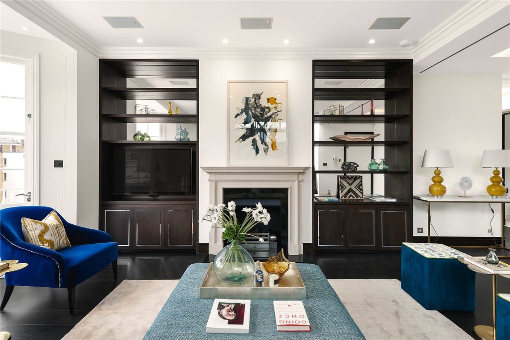 Property photo 1 of 13 Reception Room