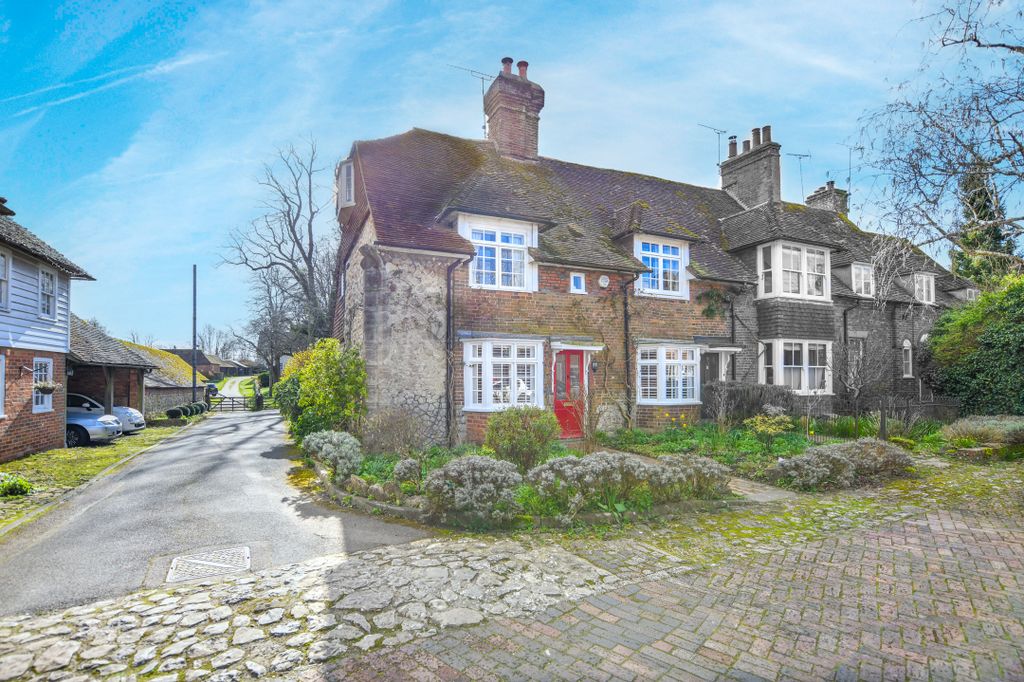 Property photo 1 of 33