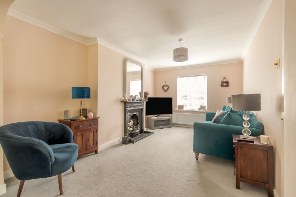 Property photo 2 of 11