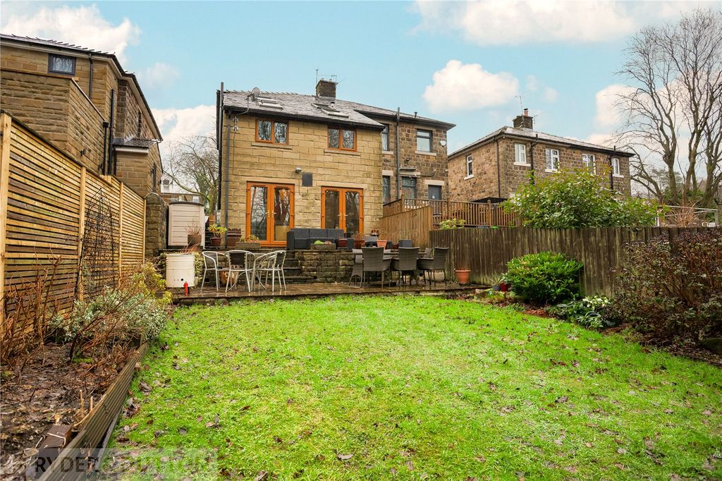 Property photo 3 of 18 Rear Garden