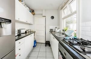 Property photo 2 of 12 Kitchen