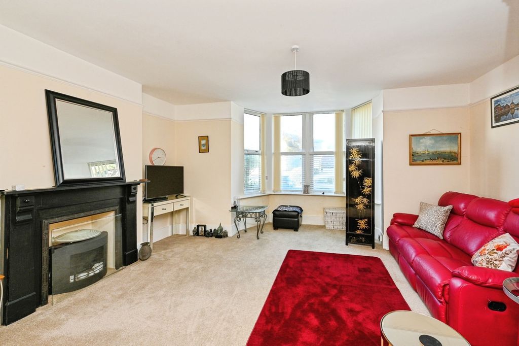 Property photo 3 of 16 Pbox-Img.Jpg