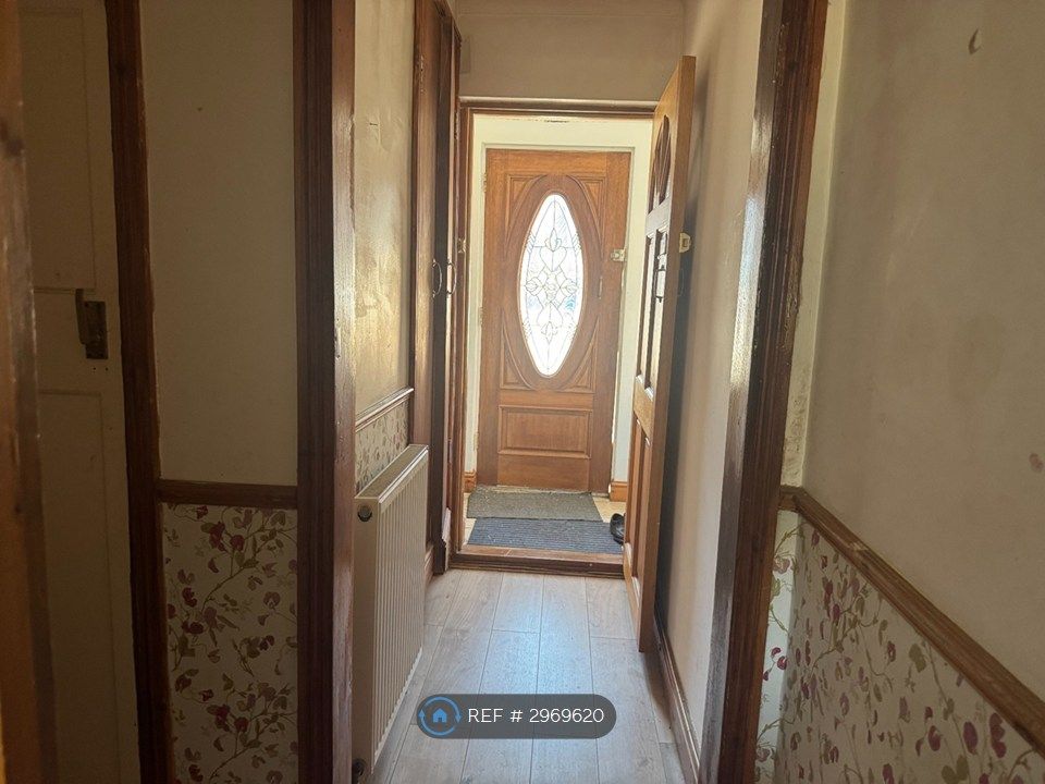 Property photo 3 of 26