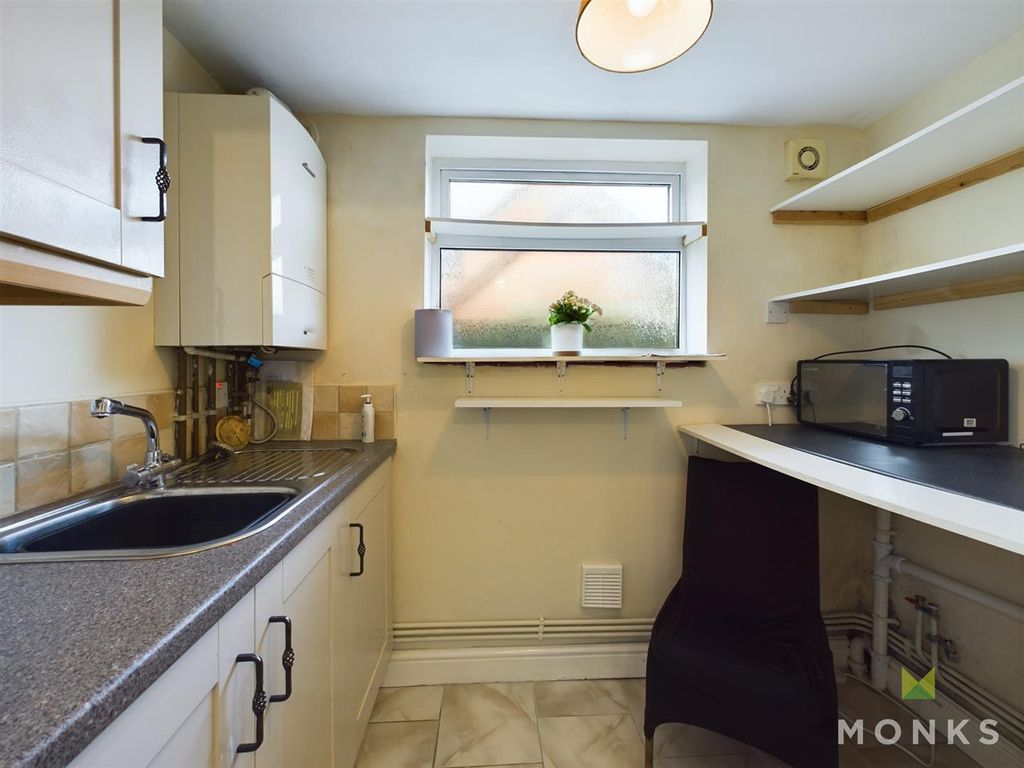 Property photo 3 of 16 Cam01420G0-Pr0499-Still009 (1).Jpg