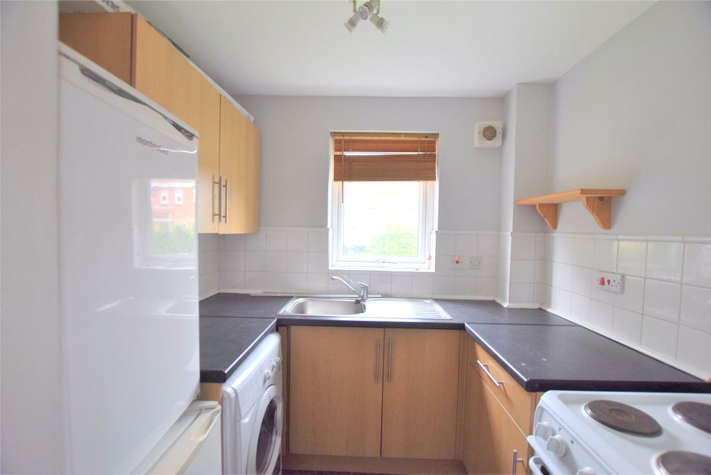 Property photo 2 of 9 Picture No. 27