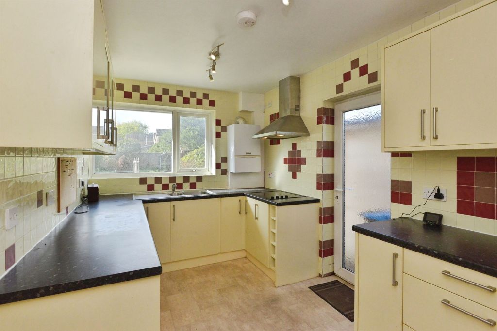 Property photo 2 of 17