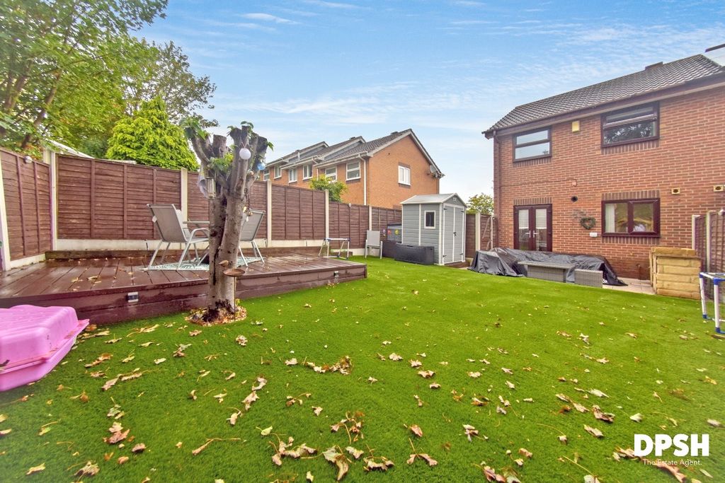 Property photo 2 of 21