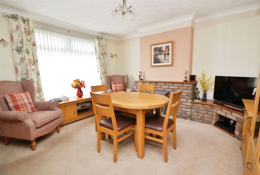 Property photo 3 of 20 Picture No. 10