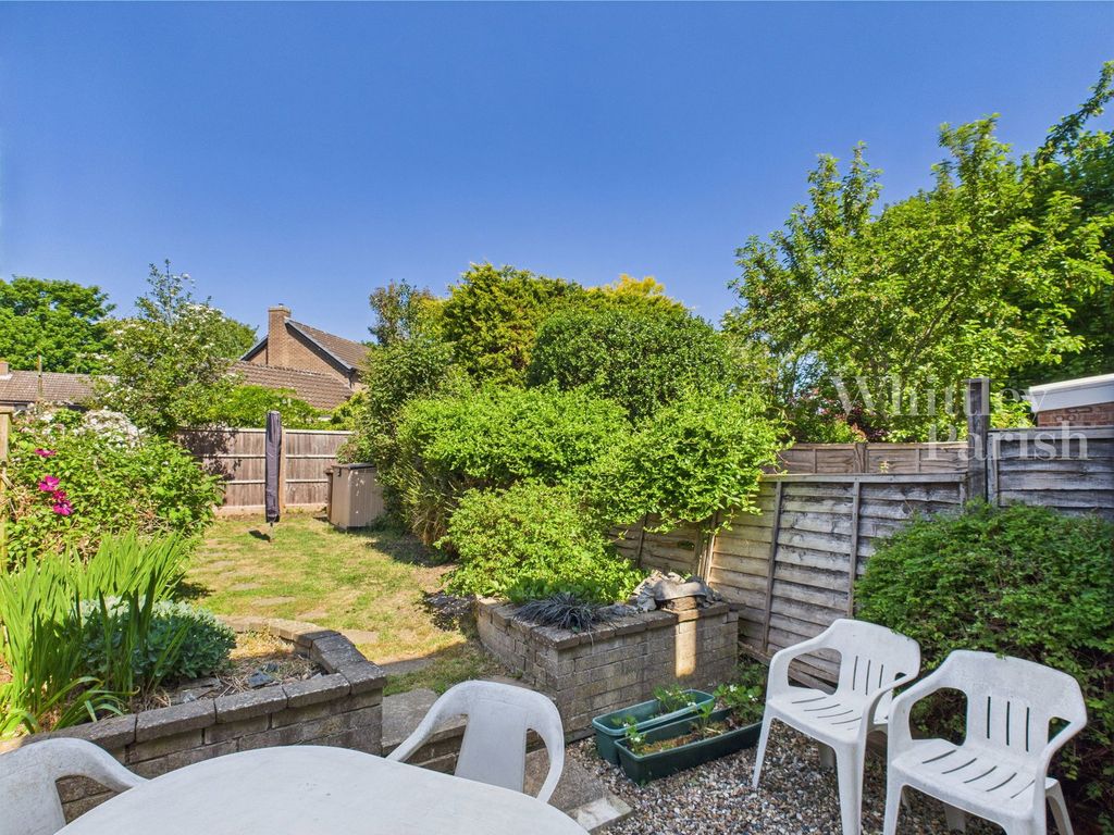 Property photo 3 of 11