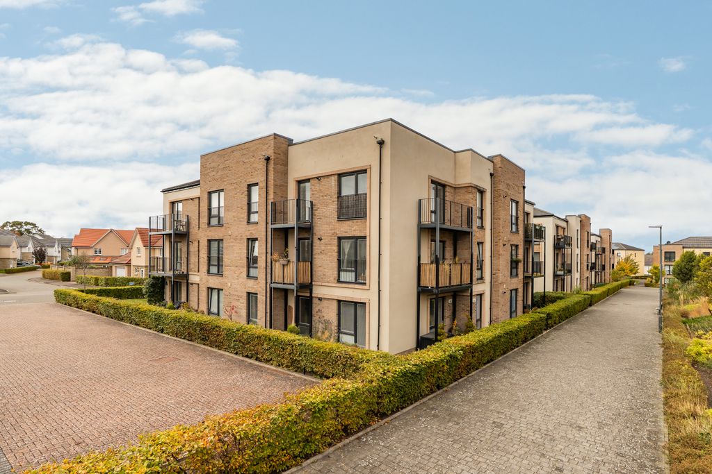 Property photo 1 of 24 Primary Property Image