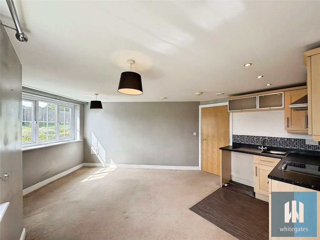 Property photo 3 of 11 Picture No. 17