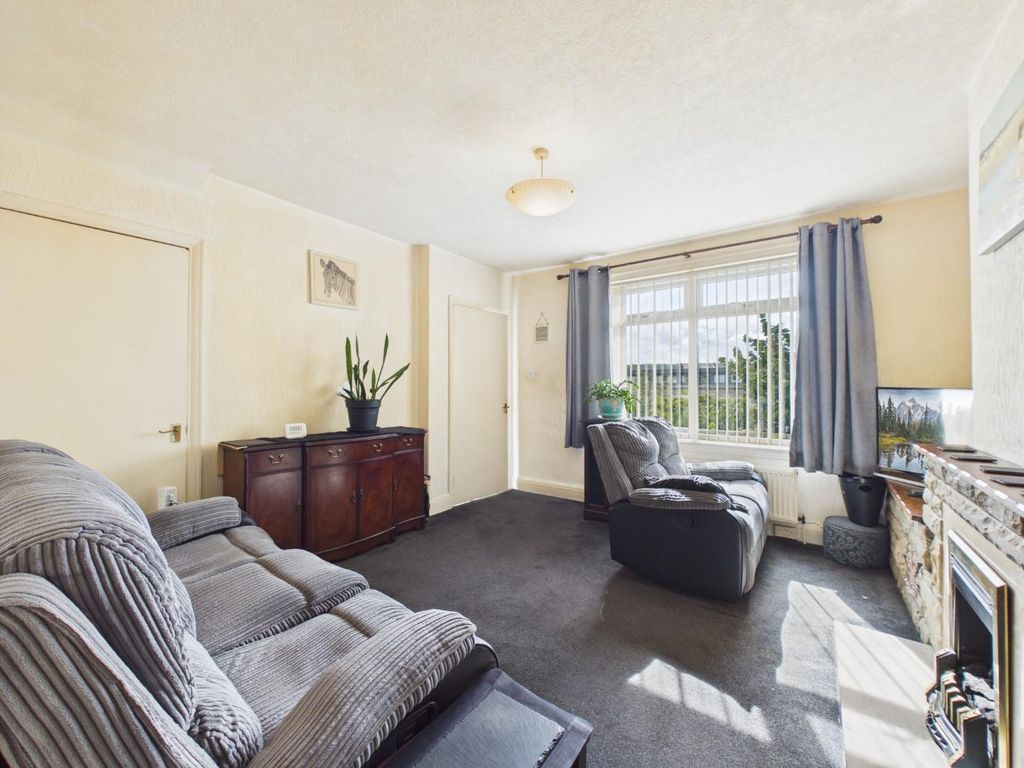 Property photo 2 of 16 Cam01268G0-Pr0520-Still004.Jpg