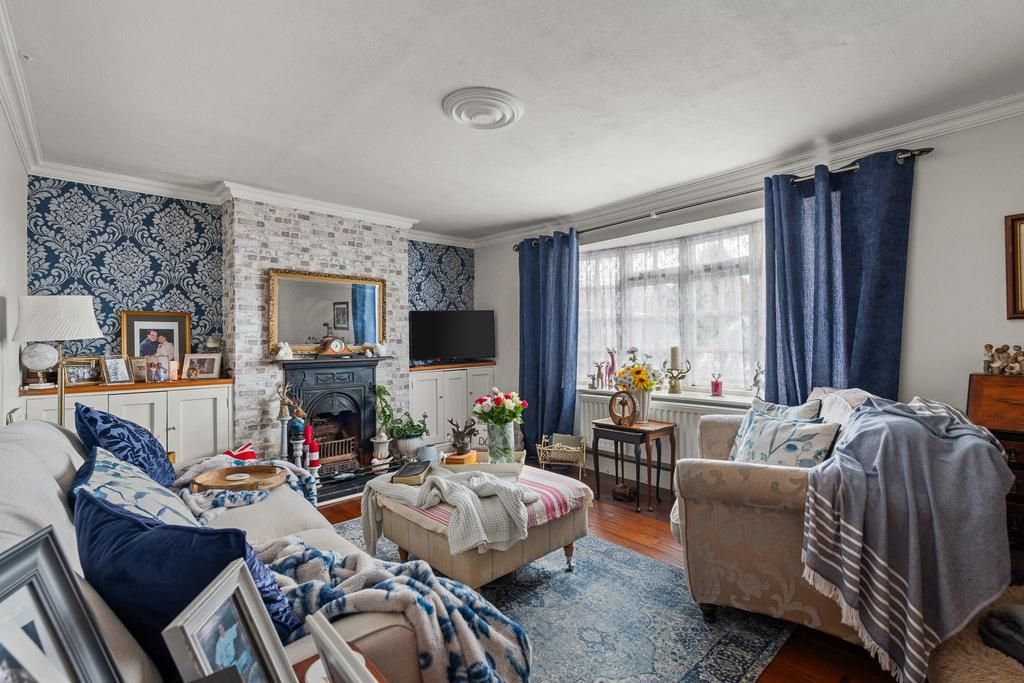 Property photo 3 of 18 Photo 3